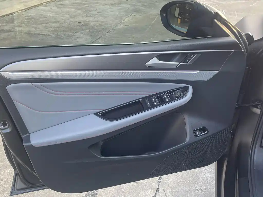 Volkswagen Lamando — миниатюра 7