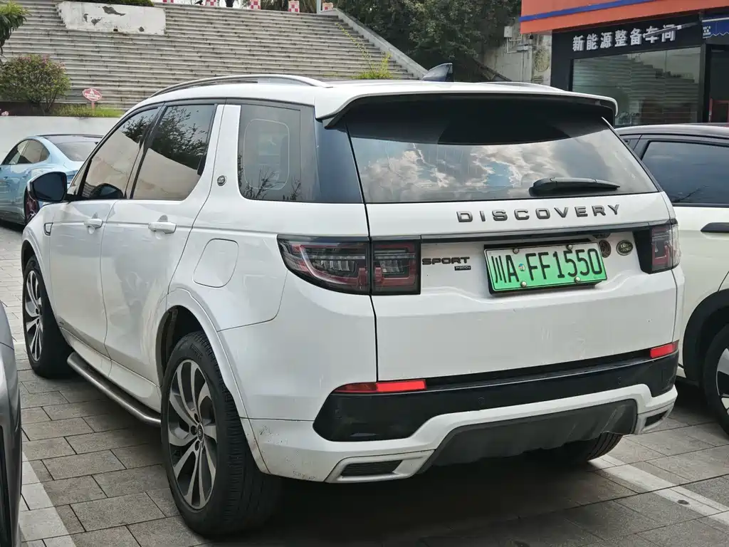 Land Rover Discovery Sport Hybrid — миниатюра 8