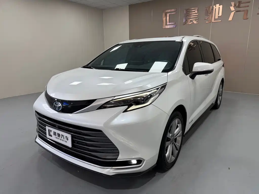 TOYOTA SIENNA