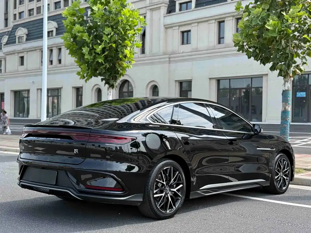 BYD Han — миниатюра 16