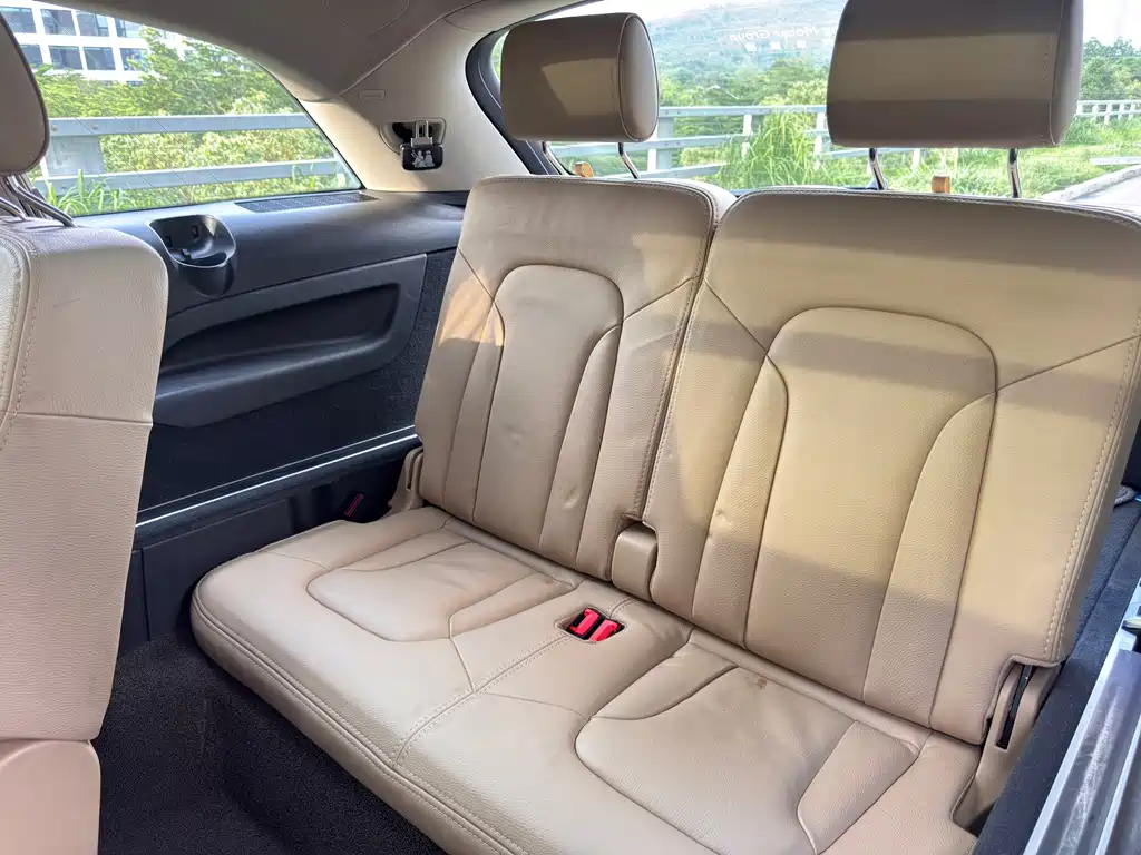 Audi Q7 — миниатюра 22