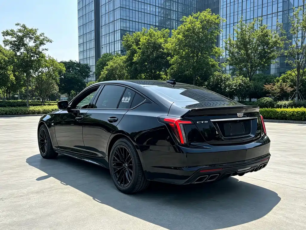 Cadillac CT5 — миниатюра 6
