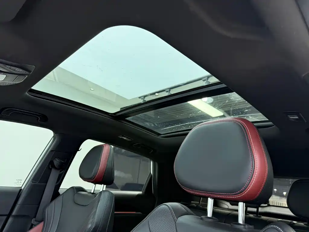 Geely Binyue — миниатюра 12