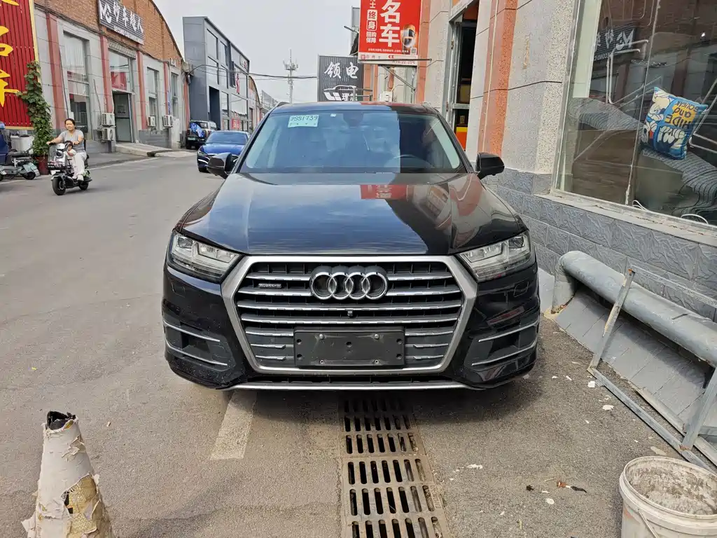 Audi Q7 — миниатюра 2