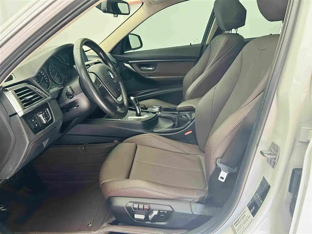 BMW 3 Series — миниатюра 19