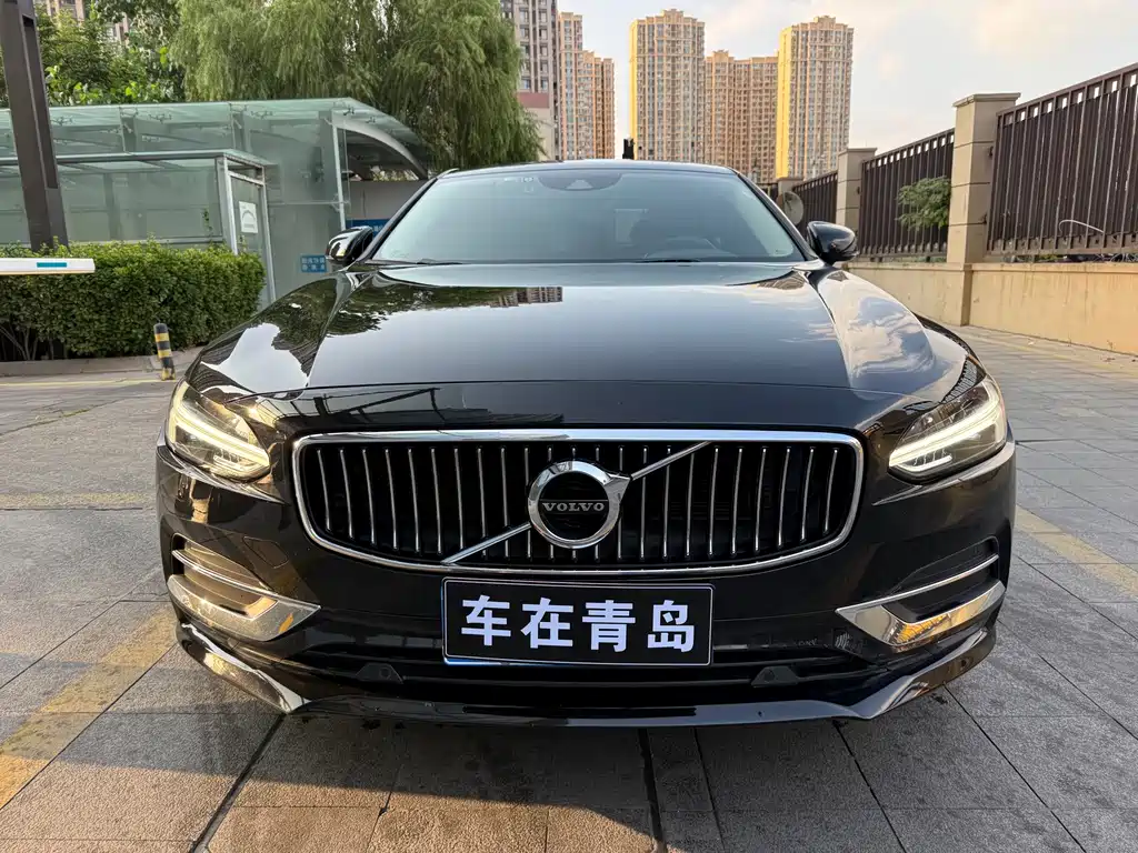Volvo S90 — миниатюра 2