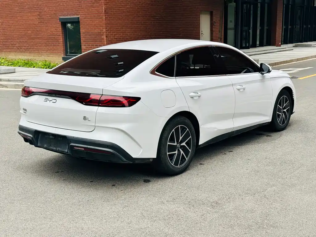 BYD Qin L — миниатюра 5