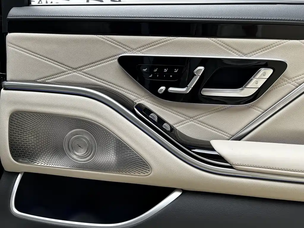 Mercedes-Benz S-Class — миниатюра 16