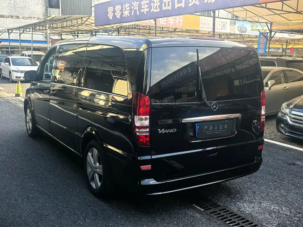 Mercedes-Benz Viano — миниатюра 6