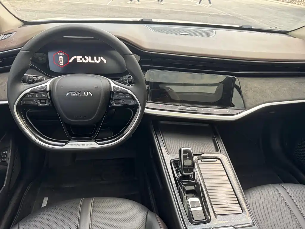 DONGFENG YI HYUN MAX