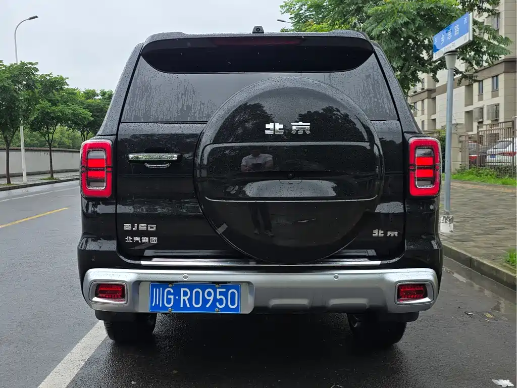 BAIC BJ60 2022 2.0T мест