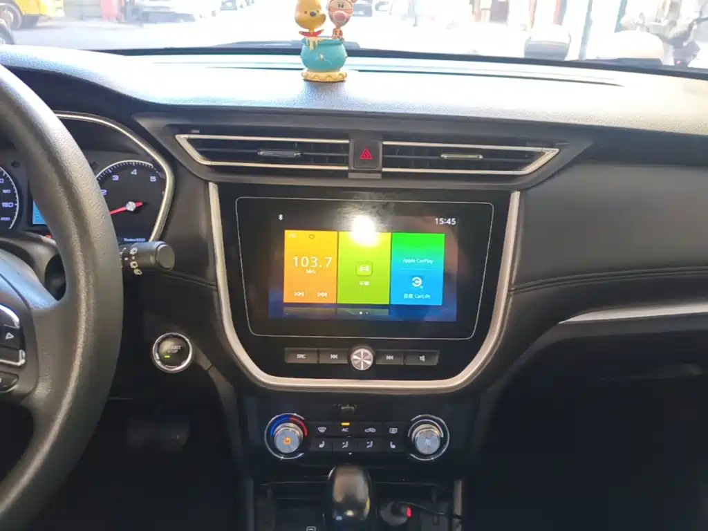Roewe RX3 — миниатюра 13
