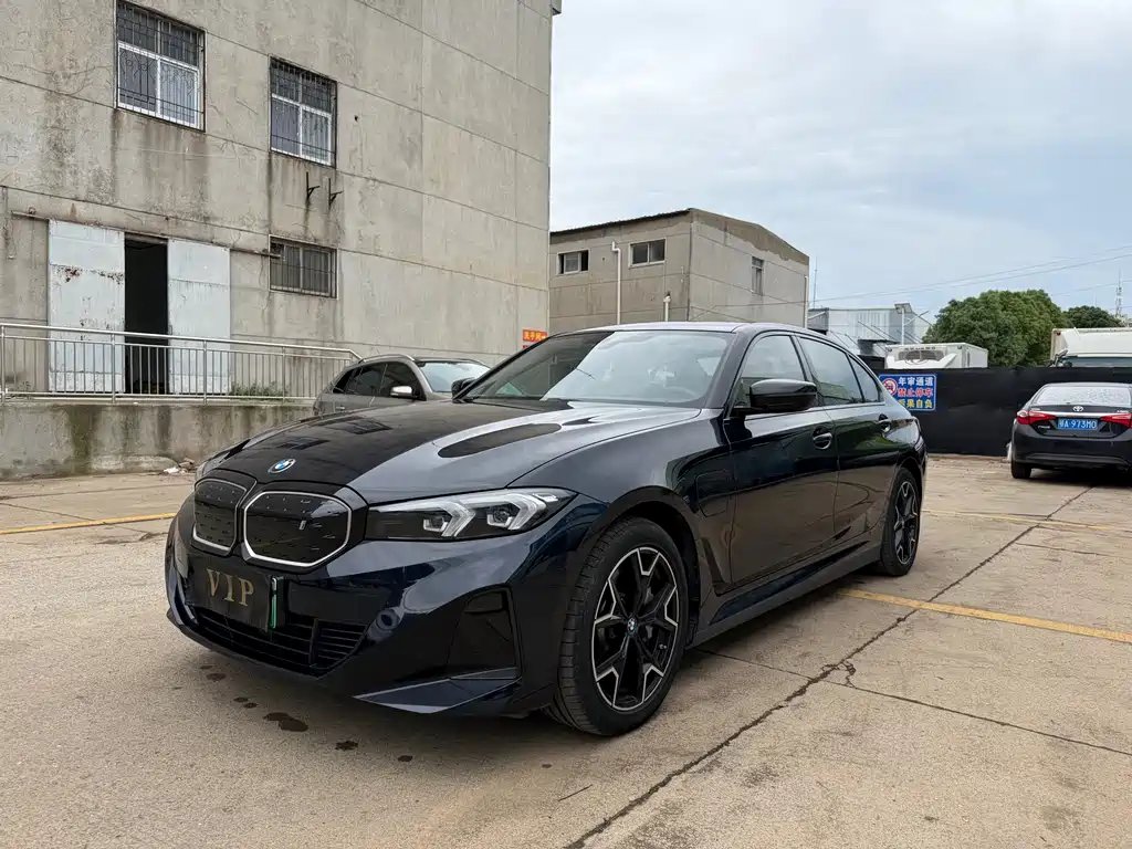 BMW i3 2024 eDrive 40 L