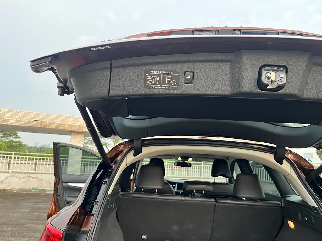 Infiniti QX50 — миниатюра 23