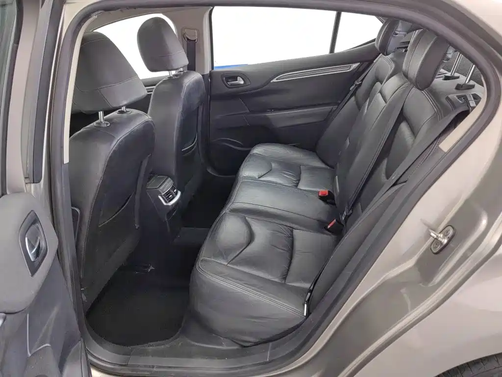 Citroen C4L — миниатюра 15