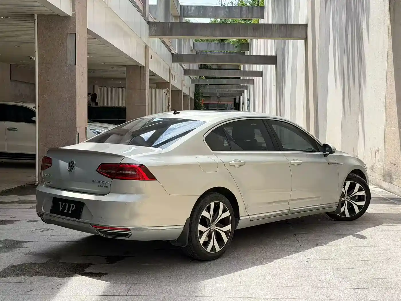 Volkswagen Magotan