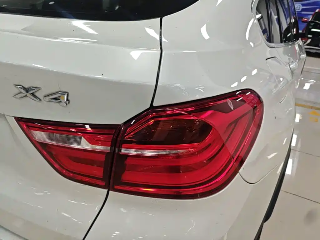 BMW X4 — миниатюра 8