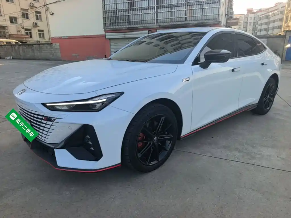 Changan UNI-V iDD — миниатюра 2