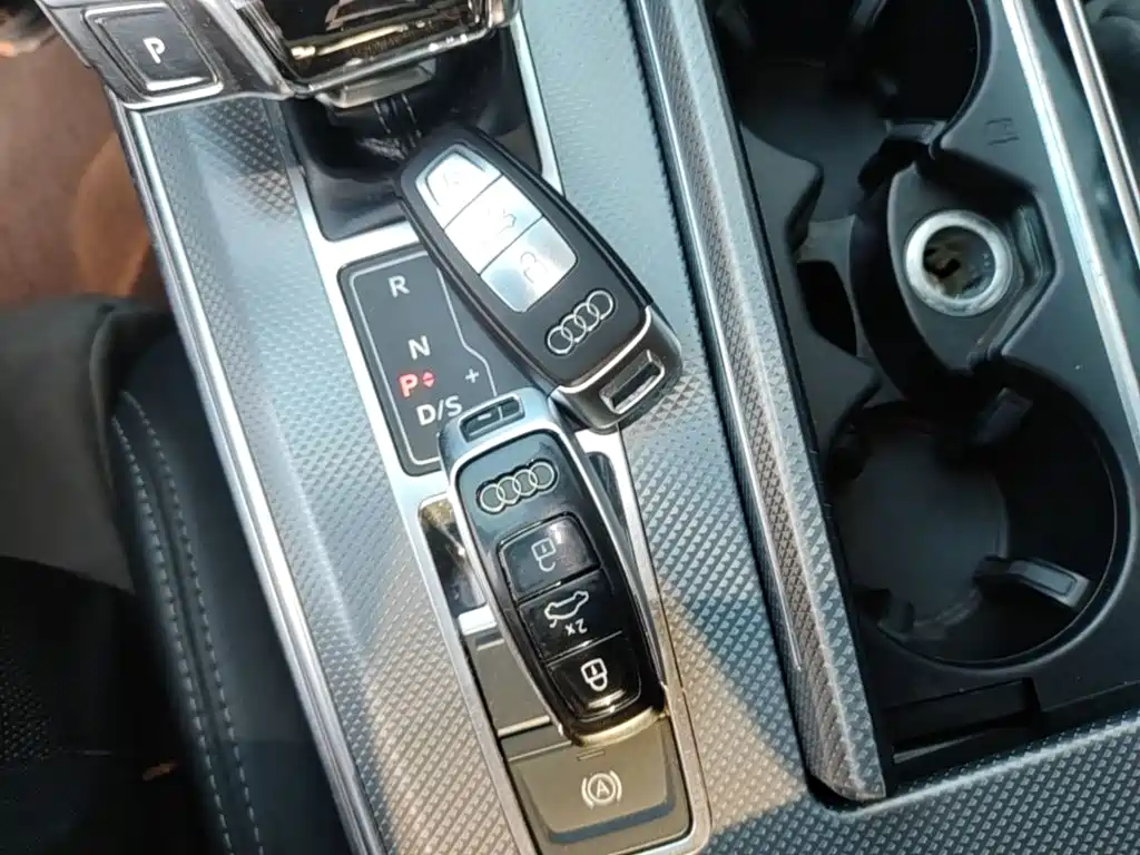 Audi A6L — миниатюра 9