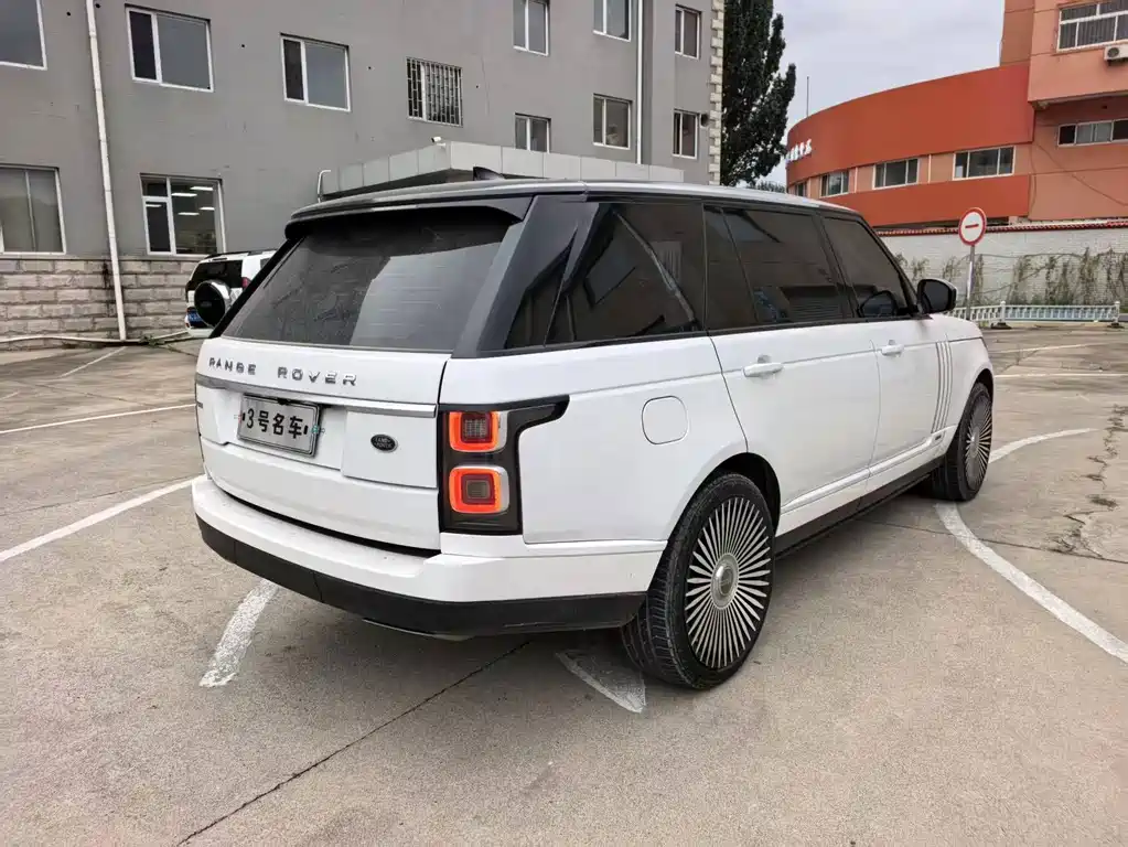 Land Rover Range Rover — миниатюра 6