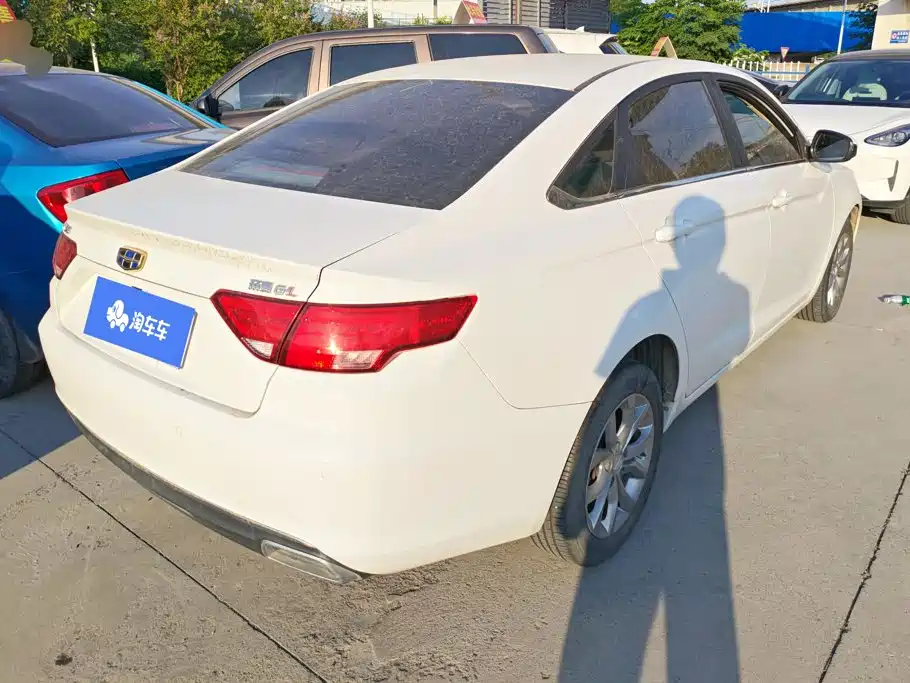 Geely Emgrand GL — миниатюра 3