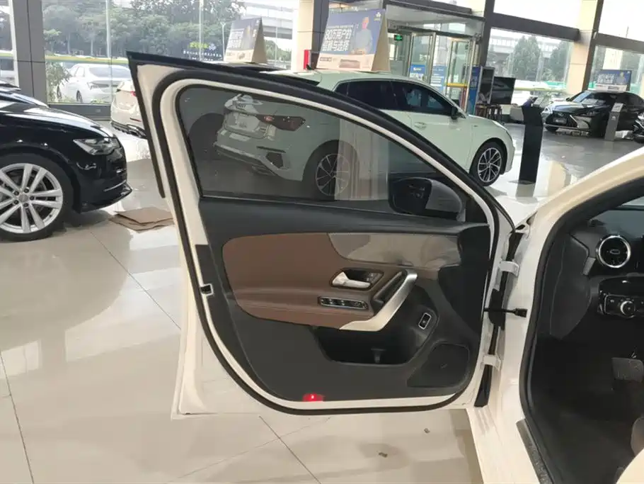 Mercedes-Benz A-Class A 2020 A 180 L Sport