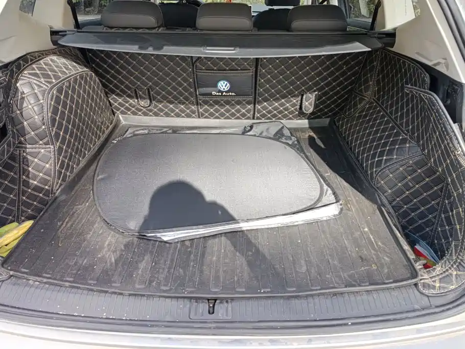 Volkswagen Tiguan L PHEV — миниатюра 4