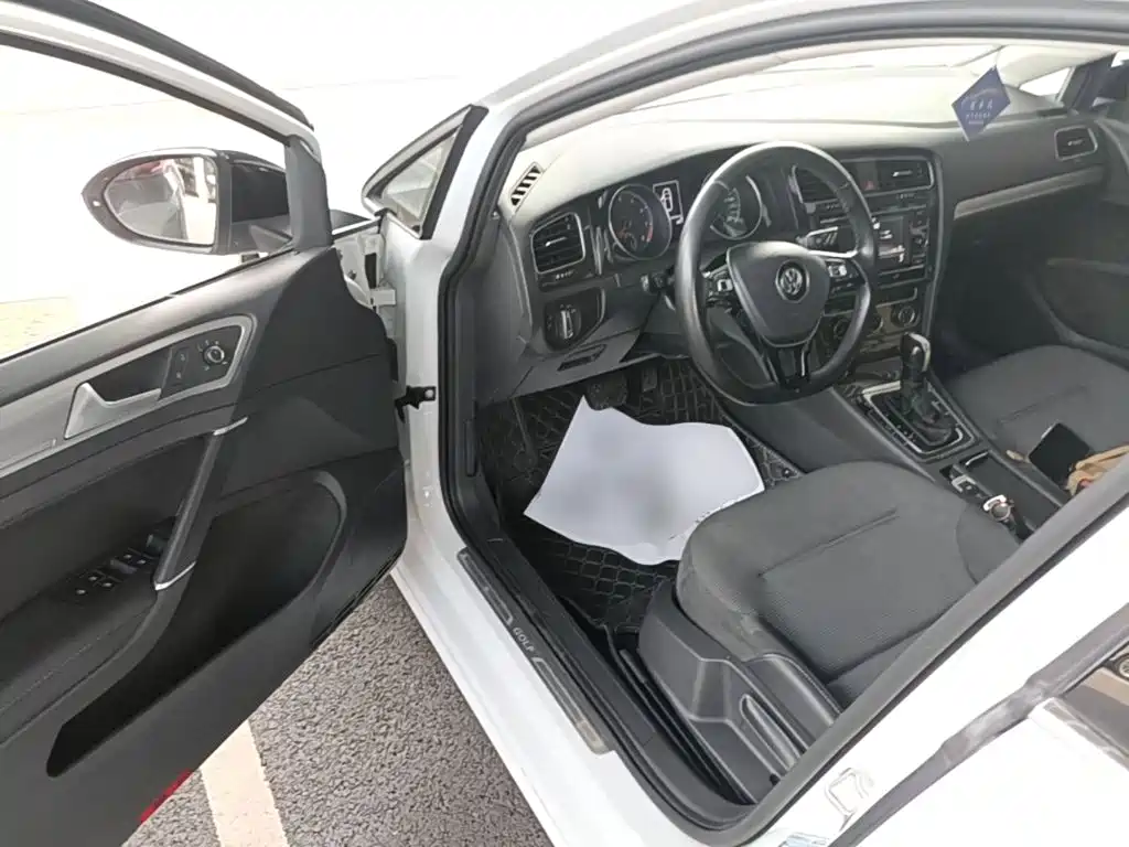 Volkswagen Golf — миниатюра 16