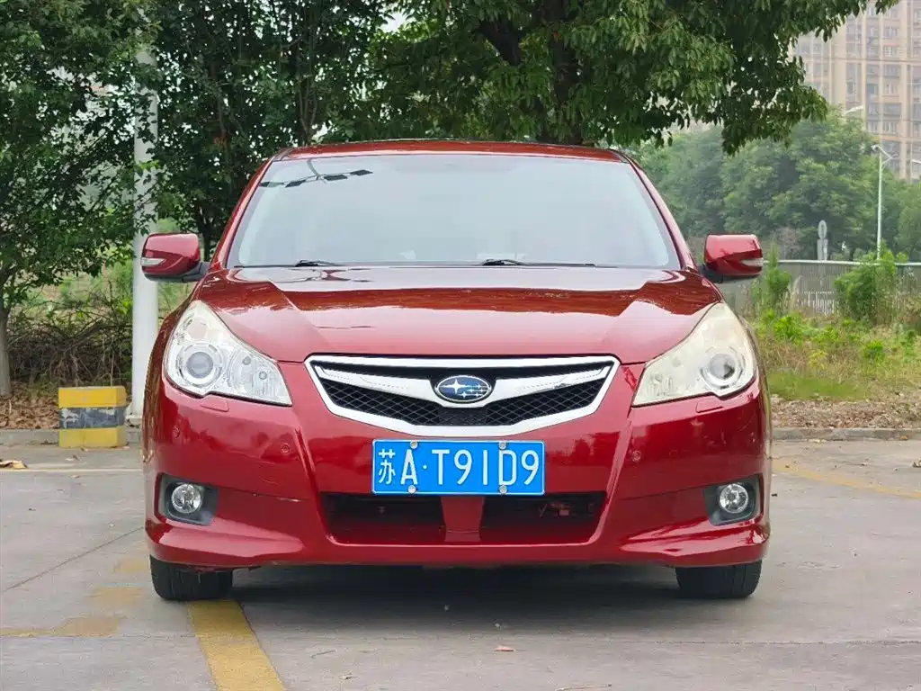 Subaru Legacy 2010 2.0i Luxury