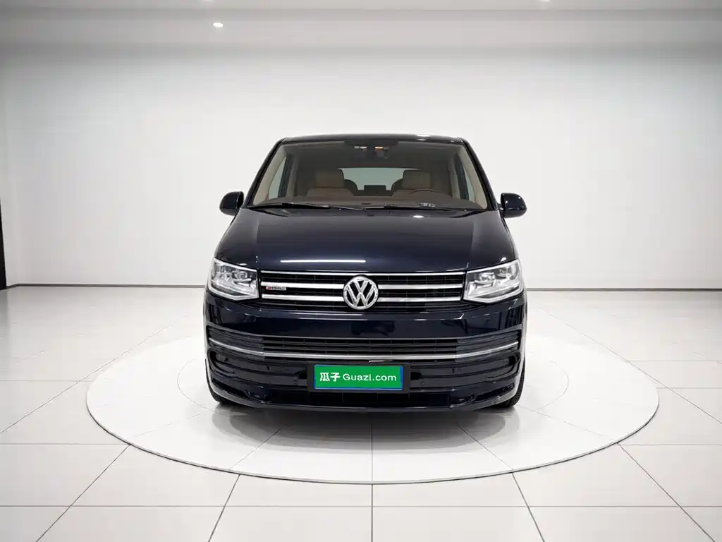 Volkswagen Caravelle 2017 2.0TSI Comfort 7 мест