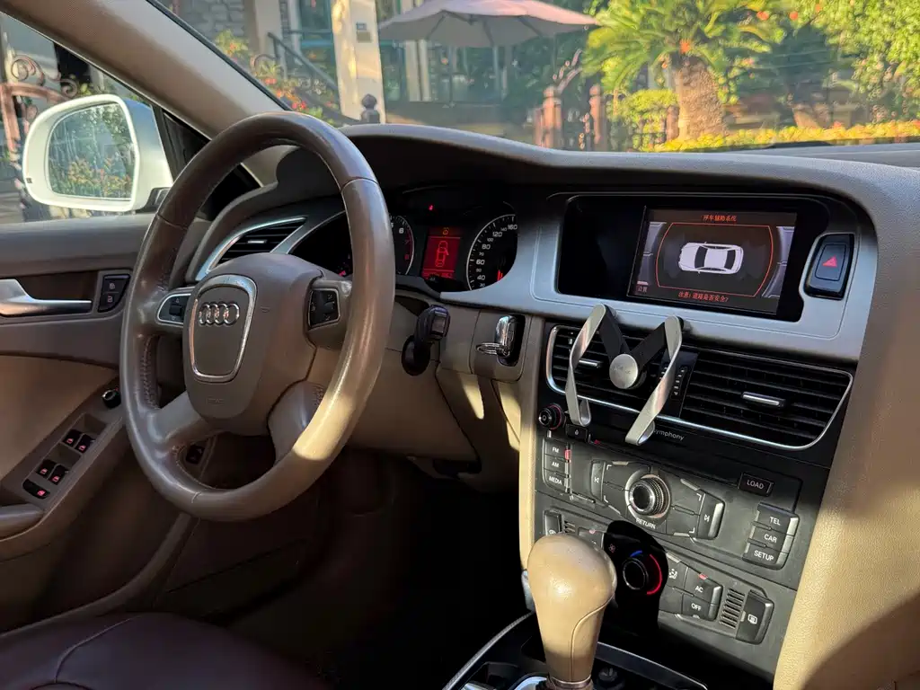 Audi A4L — миниатюра 11