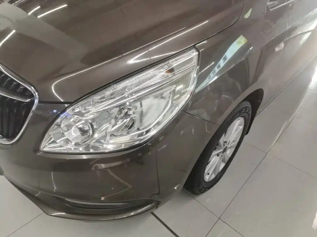 Buick GL8 — миниатюра 24