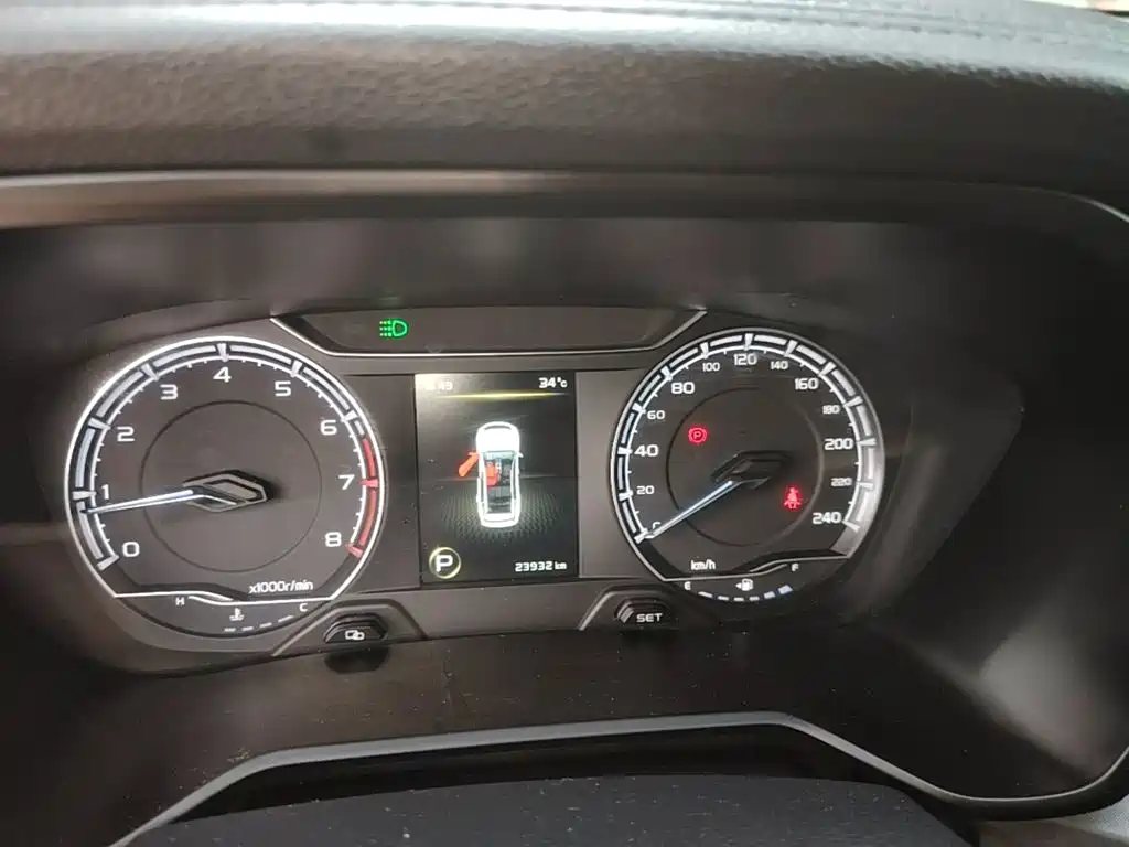 Geely Vision X6 — миниатюра 12