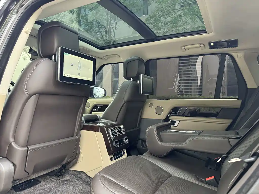 Land Rover Range Rover — миниатюра 9
