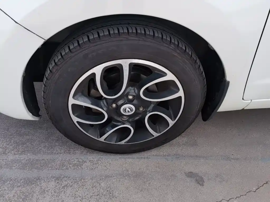 Changan BenBen — миниатюра 23