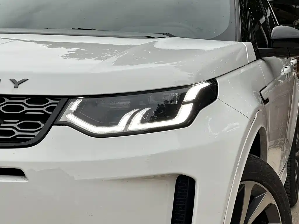 Land Rover Discovery Sport — миниатюра 28