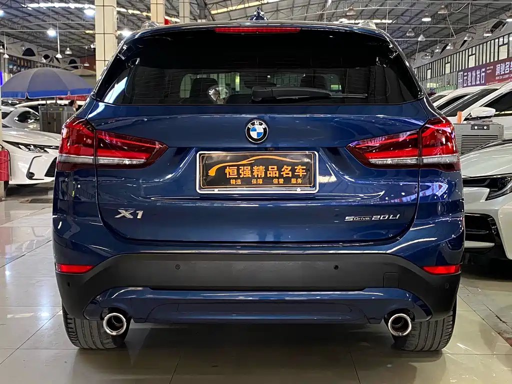 BMW X1
