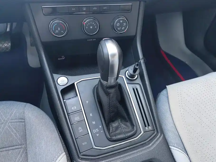 Volkswagen Lavida — миниатюра 16