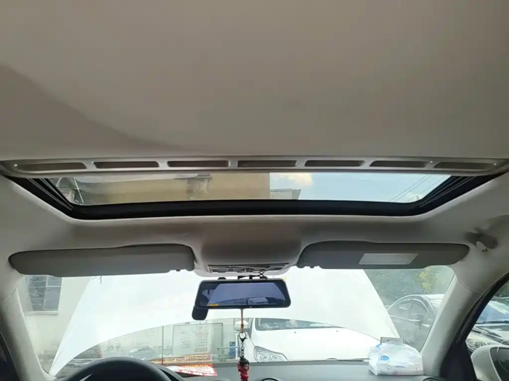 Volkswagen Jetta — миниатюра 18