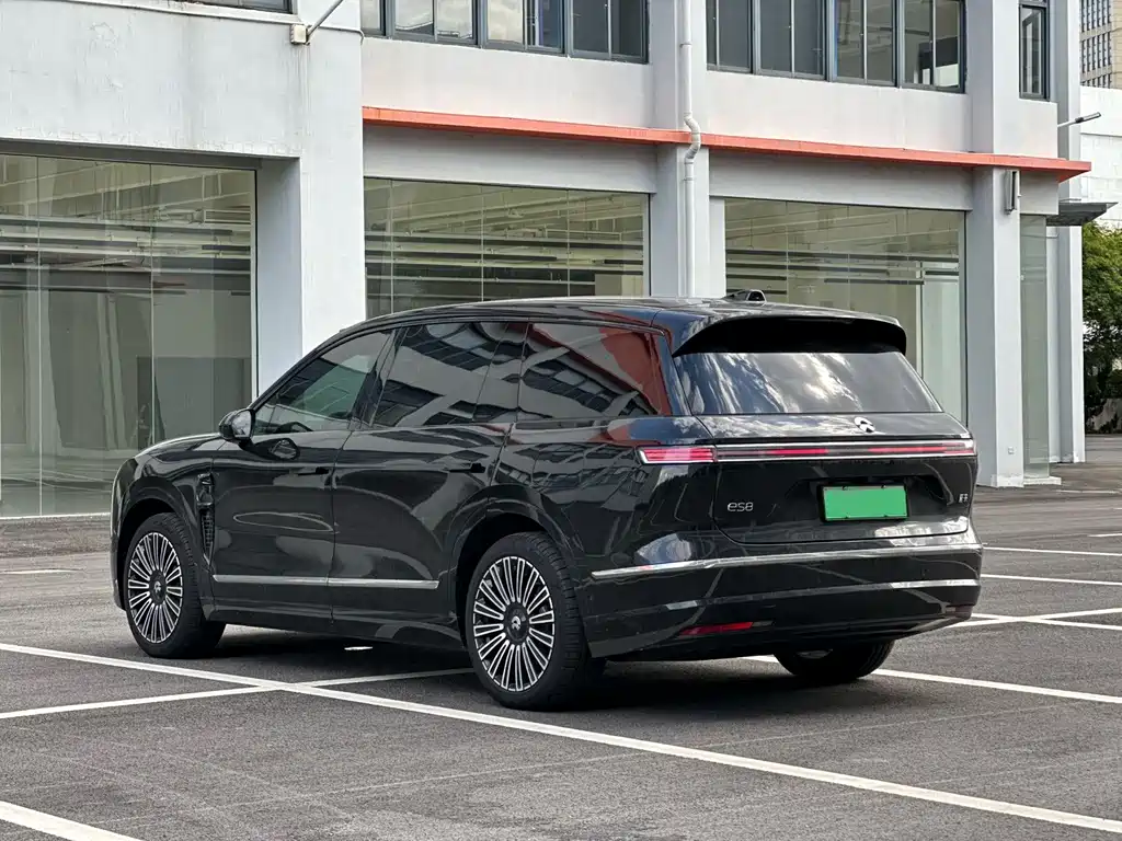 NIO ES8 — миниатюра 6