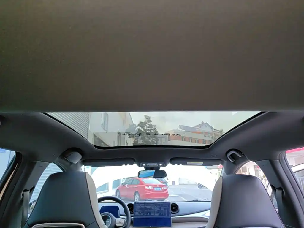 BYD Dolphin — миниатюра 18