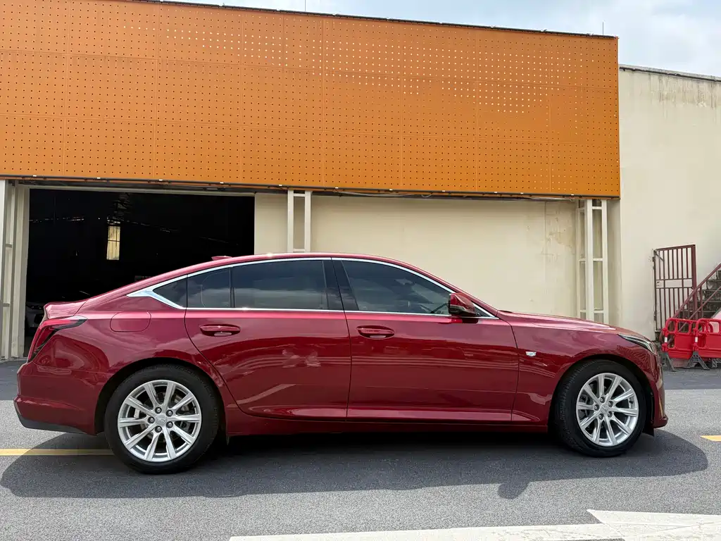 Cadillac CT5 2020 28T