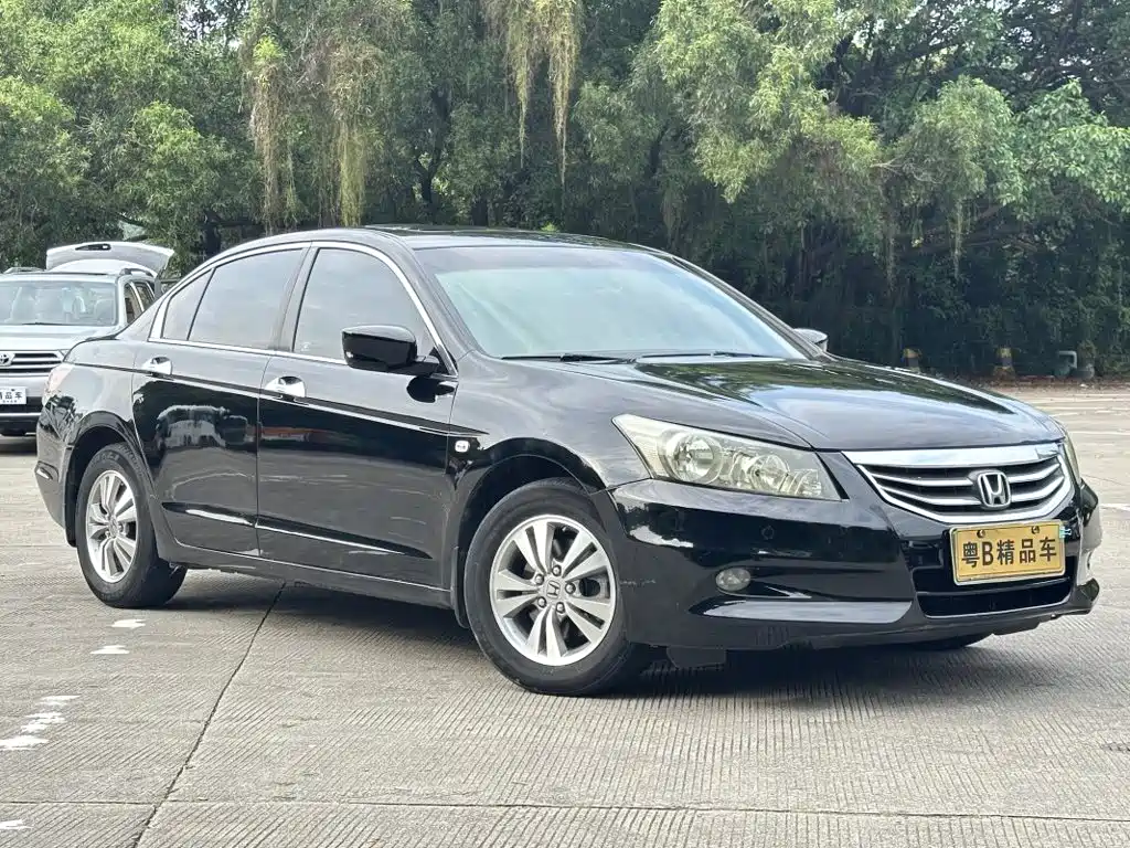 Honda Accord — миниатюра 6