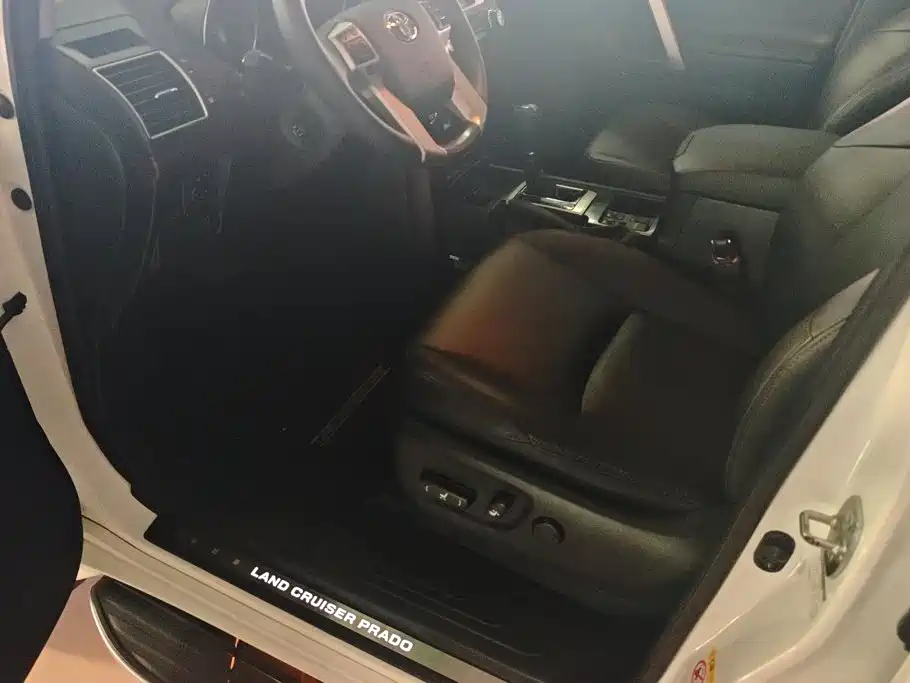 Toyota Prado — миниатюра 9