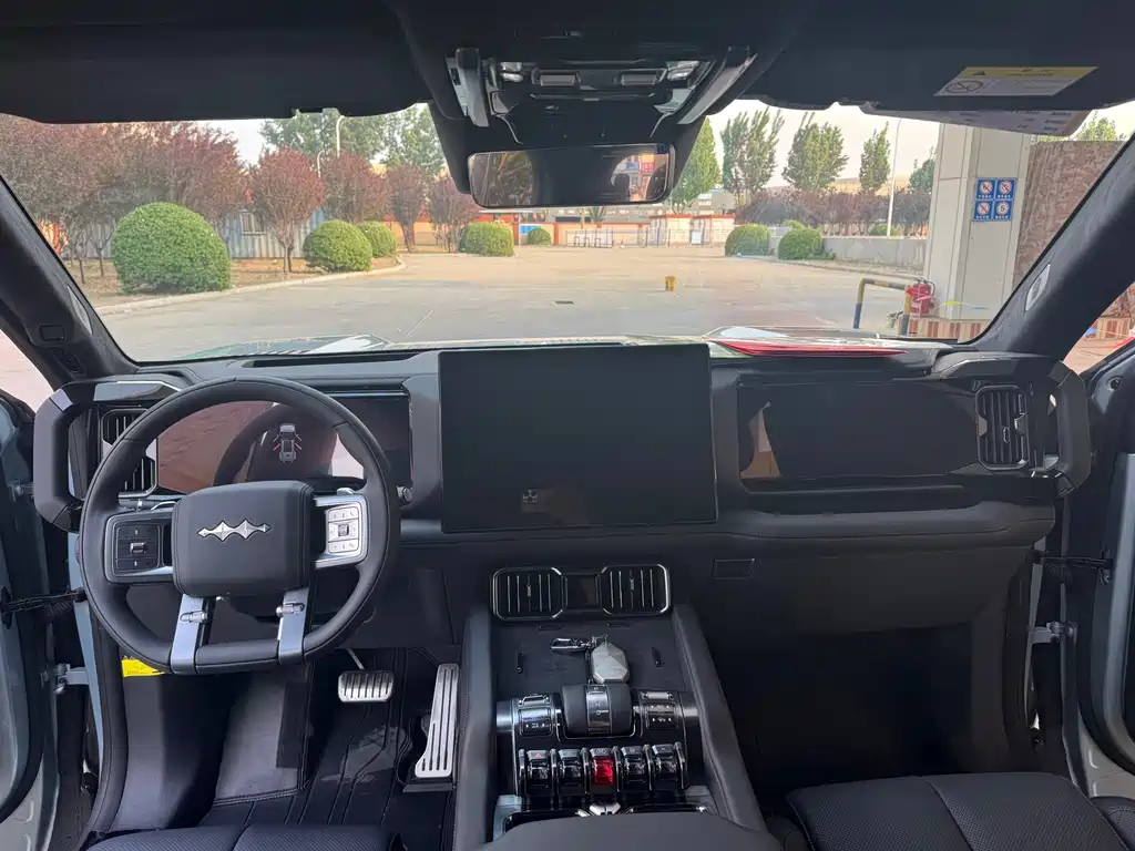 Fangchengbao Leopard 8 8 2025 Flagship 7 мест