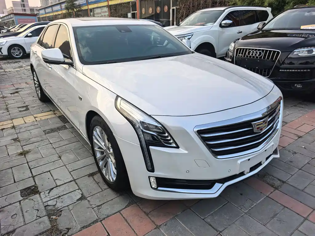 CADILLAC CT6