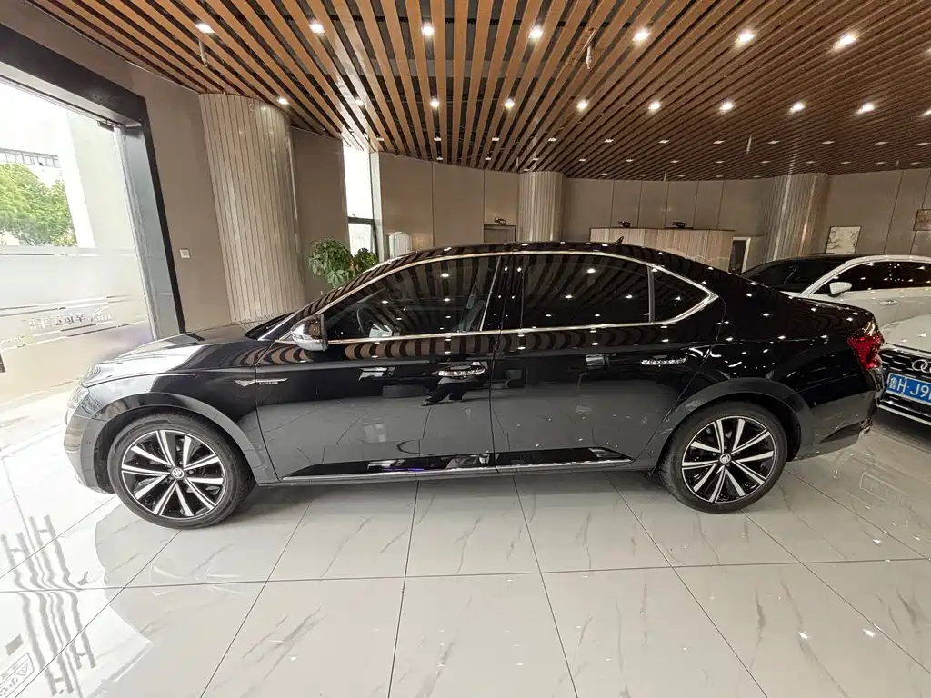Skoda Superb 2025 TSI280 DSG Premium