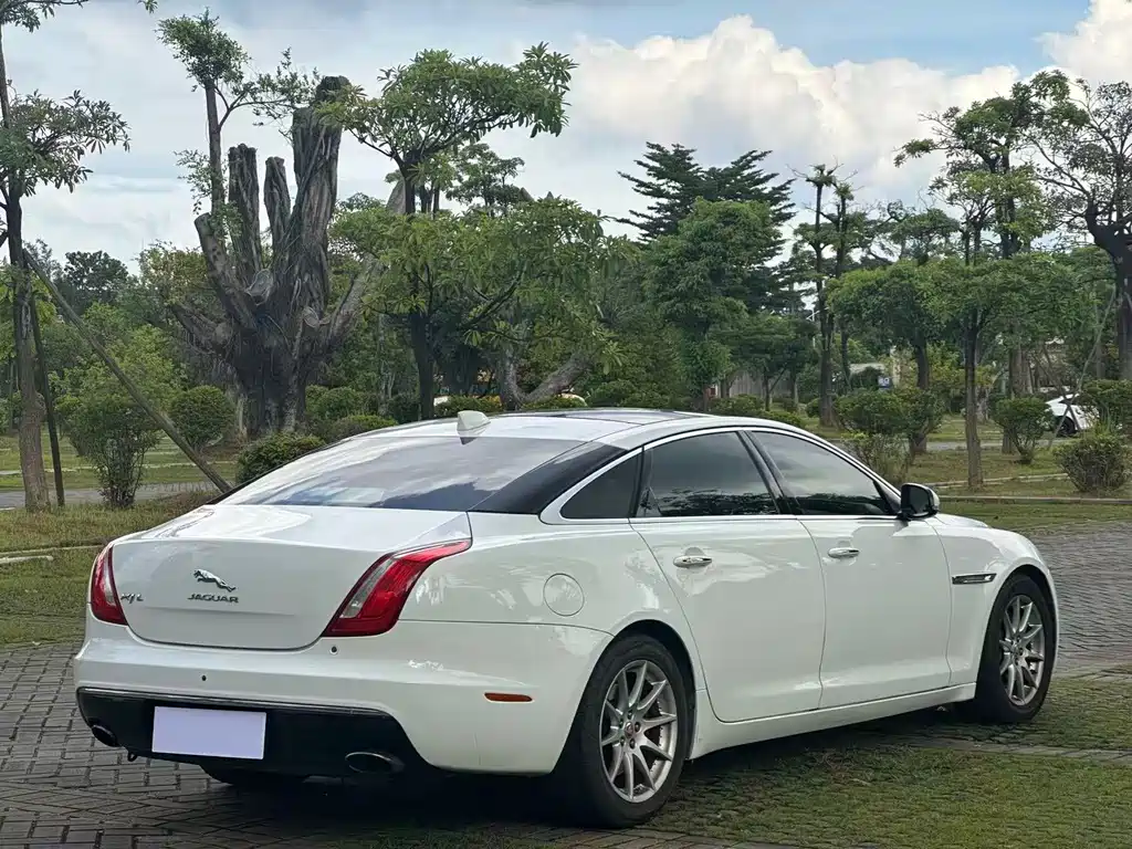 Jaguar XJ 2016 XJL 2.0T Elegant