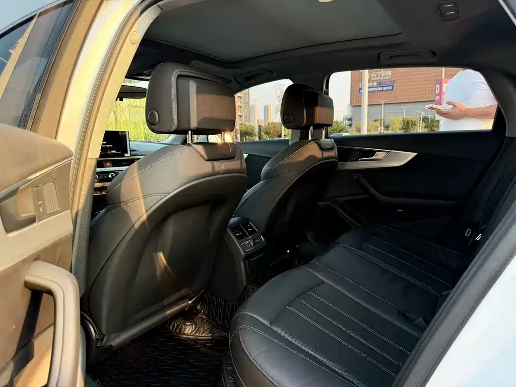 Audi A4L — миниатюра 5