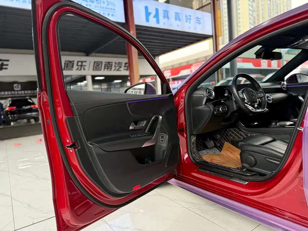 MERCEDES-BENZ A CLASS